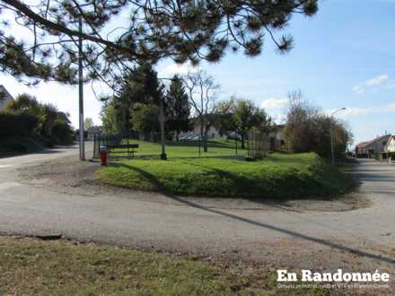 Croix rue de la gare