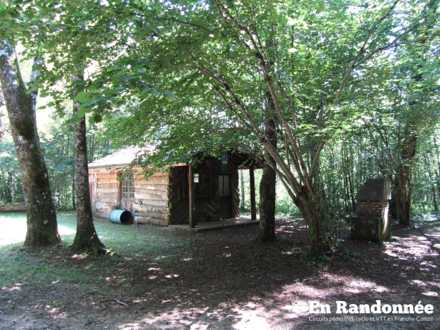 Cabane forestière du bois de Buvilly