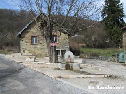 Place E.Meyer et sa fontaine