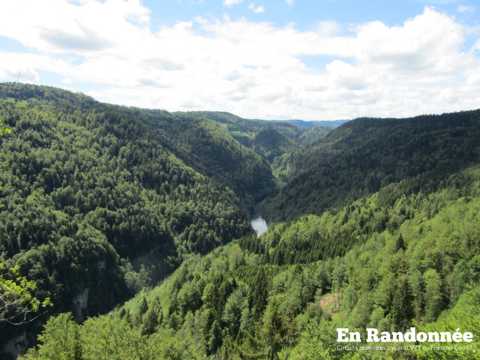 Le Franco-Suisse dans la vallée du Doubs