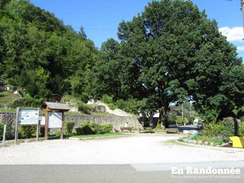 La grotte de la Roche
