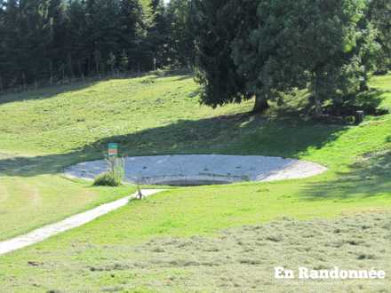 Abreuvoir pavé Lavogne
