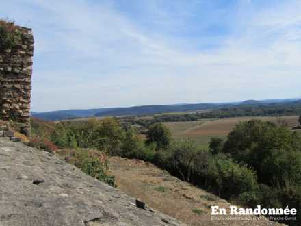 Vue depuis le château de Montby