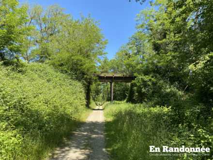 Ancien pont ferroviaire vers Bonnay