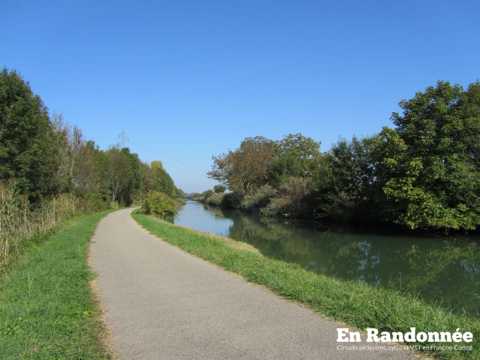 Orchamps - Dole par l'EuroVéloroute 6