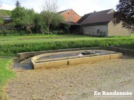 Lavoir, rue de la Fontaine