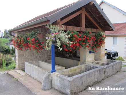 Fontaine, rue des Fontaines