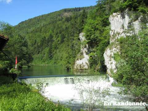 Le Franco-Suisse dans la vallée du Doubs