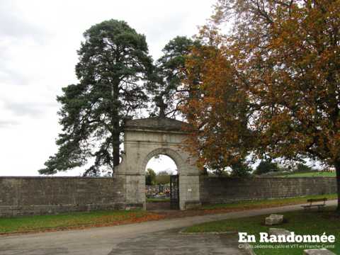 Les trois monts : Plumont, Joly et Roland
