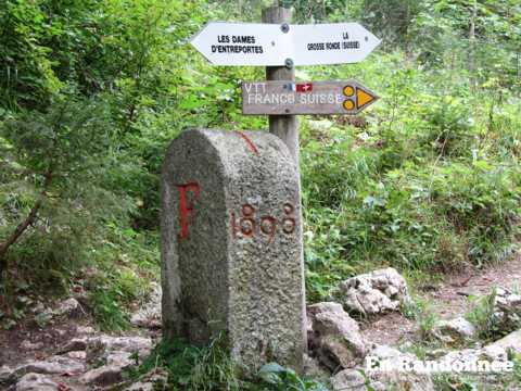 Le Larmont Franco-Suisse