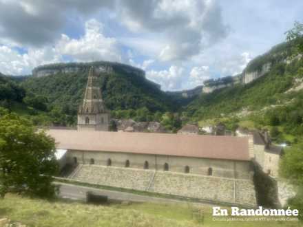 Vue depuis le parking de l'Abbaye